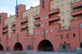 This article is part of the hidden architecture series never modern where we explore the conditions of several urban projects from 1950s onwards. Karl Marx Hof The Kilometer Long Residential Building Amusing Planet