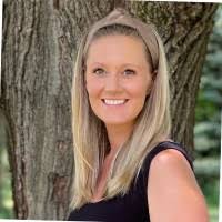 Aimee Donnelly's Instagram, Twitter & Facebook