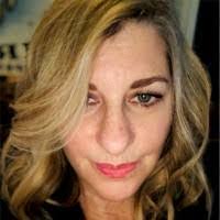 Beth Isaacson's Instagram, Twitter & Facebook