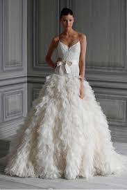Monique Lhuillier Legend Organza Feather Wedding Dress 2 Veil Crystal Sash Wedding Dress With Feathers Monique Lhuillier Bridal Wedding Dress Trends