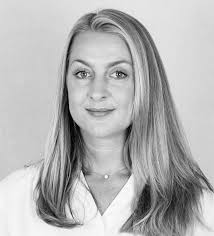 MEET THE TEAM- Donna Rosser Senior Quantity Surveyor at Castell Group  Qualified BSc Project Management with additional training in Quantity  Surveying, Donna holds over 13 years practical experience ranging from open  market