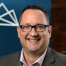 Clint Bills's Instagram, Twitter & Facebook