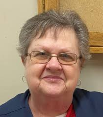 Diana Sams's Instagram, Twitter & Facebook