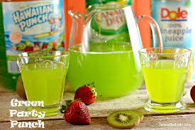 Looking For An Easy Green Punch This 3 Ingredient Punch Recipe Is Easy To Make And Sure To Be A Favorit Green Punch Recipes Green Punch Punch Recipes For Kids
