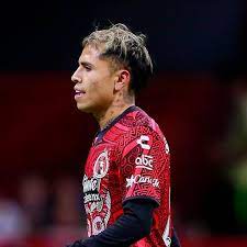 Misael Domínguez con destino a Querétaro - Instante Gallos