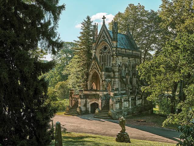 The Beautiful and Spooky Dexter Mausoleum - Cincinnati Magazine