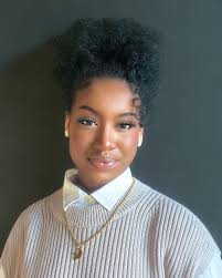 Congratulations to @uarizonalaw third-year student Davina Wizzard for  placing first at this year's Richard Grand Legal Writing Competition. This  year students were asked to write about a memorable time in their life