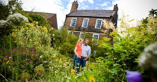 Online bestellen bij rose garden ijmuiden. Durham S Top 10 Gardens And Parks This Is Durham