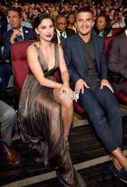 Getty alex morgan pictured with husband servando carrasco at the 2018 espys. Who Is Alex Morgan S Husband Servando Carrasco Meet The 2019 U S World Cup Soccer Star S Partner