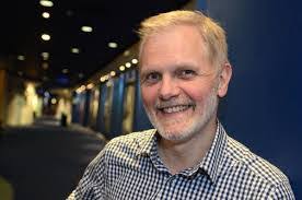 Frank Diggins's Instagram, Twitter & Facebook