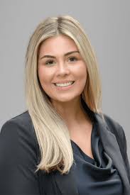 Amanda Stroud's Instagram, Twitter & Facebook