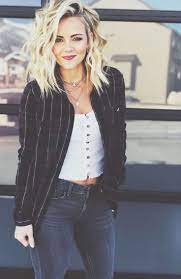 Cute Volume Hairstyle For Medium Length E Kva Hairstyles Medium Length Hair Straight Medium Length Hair Styles Volume Hair