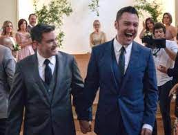 Di los angeles (dove lui lavorava ndr), e oggi victor allen è diventato ufficialmente suo marito. Victor Allen Marito Di Tiziano Ferro Biografia E Curiosita
