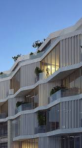 Arbeiten Im Ruhigen Seitenflugel Warschauer Strasse Berlin Michels Architekt Arbeiten In 2020 Facade Architecture Design Hotel Facade Apartment Architecture