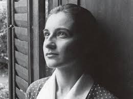 A tríade chamada Tereza Costa Rêgo