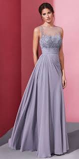 Look de champs en robe d'été longue et blanche à imprimés fleurs jaunes, accessoirisée avec bandana jaune. 56 Idees De Robes Champetre Chic Robe Champetre Chic Robe Champetre Robe Demoiselle D Honneur