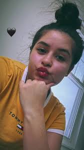 No me arrepiento de mi pasado , solo lamento el tienpo que he perdido con  la gente equivocada 💅🏻