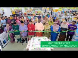 Car dealership, shopping mall, fast food restaurant. Giant Hypermarket Shah Alam Section 7 Relaunch Youtube