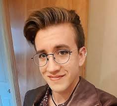 Meet the Players: Cosmic Hostel — Pier One Theatre