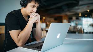 Online courses use learning management systems to deliver course content, allowing students to submit assignments and communicate with peers and professors. 11 Techniques To Be Successful In Online Classes