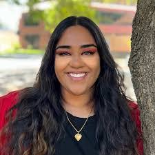 Brianna Austin's Instagram, Twitter & Facebook