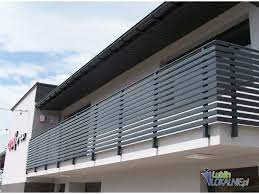 Get inspired with our collection of modern house color, facade, layout and design ideas in our extensive photo gallery. Balustrady Balkonowe Zaluzje Szukaj W Google Balcony Railing Design Modern Railing Modern Balcony