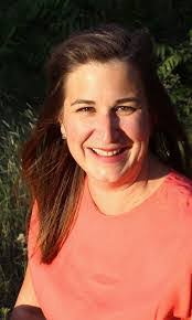 Eva Wahl's Instagram, Twitter & Facebook