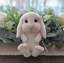 I had a fun walk with Barkey over lunch and made this silly video! Too bad  the format is so small. Ah well! Hope you enjoy it!🐶