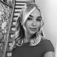 Christie Woods's Instagram, Twitter & Facebook