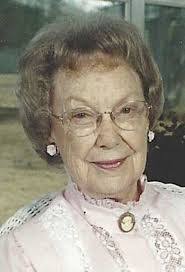 Elizabeth Criswell's Instagram, Twitter & Facebook