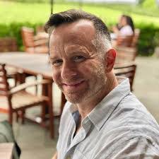 Penny Bratton's Instagram, Twitter & Facebook