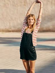 Madewell Goes For Beach Casual With Its March Lookbook Fashion Style Women S Fashion Leggings