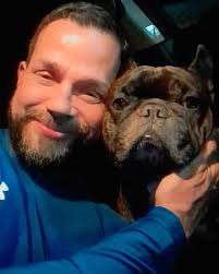 Amor incondicional... El #Bongo @soybongofrenchie Dios me lo bendiga  siempre 🙏🏻 AMÉN. #pet #petlovers #frenchbulldog #frenchie  #bulldogsofinstagram #bulldogfrances #can #love #unconditionallove  #musclebuilding #muscle #fitness #fitnessmotivation ...