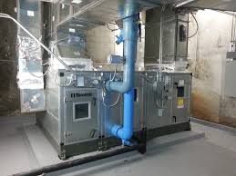 Establishing the most accurate air exhaust temperature from the air handling unit requires the most accurate control of water flows into the heat exchangers for heating or cooling the entry air flow. Consulting Specifying Engineer Ahu Types Components And Configurations