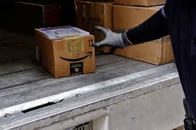 Amazon Reports Biggest Cloud Sales Jump Since 2022 on AI Demand (AMZN)
