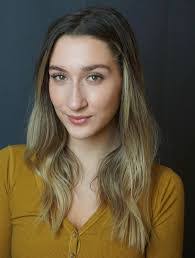 Sandra Valade's Instagram, Twitter & Facebook