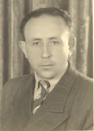 Thanks for accepting me into this group. I'm researching the family of Aria  Lieb Kaplan from Goniadz, Poland, and Shlomo Hirsch Papierowitz from  Augustow, Poland.