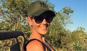 Karen Flatt's Instagram, Twitter & Facebook