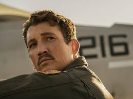 Miles Teller Manager