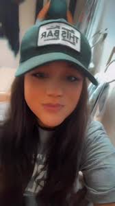 Danielle Hendrickson (@daniellehendricks1)