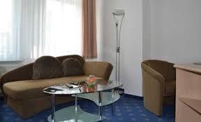 See 15 traveler reviews, 32 candid photos, and great deals for hotel garni haus pommern, ranked #3 of 11 b&bs / inns in seebad ahlbeck and rated 4 of 5 at tripadvisor. Pension Gastehaus Apartment Pension Haus Pommern Dunenstrasse 28 In Ahlbeck Seebad