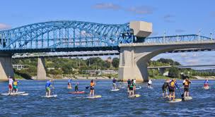 Tennessee's main agricultural commodities are soybeans, cattle products, broiler chickens, and and corn. Reiseziel Chattanooga Tennessee Discover America