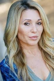 Leslie Speights's Instagram, Twitter & Facebook