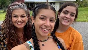 Madison Peterson's Instagram, Twitter & Facebook