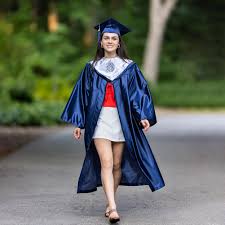 Parents please remind your children to keep their mask on all day while at school. Senior Pictures Portrait Session Don Evans Photography