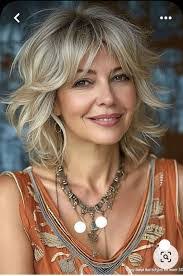 Veronica Scanlon's Instagram, Twitter & Facebook