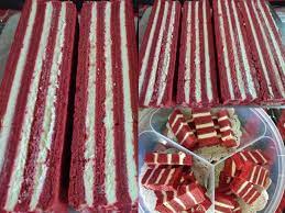 1 sudu besar serbuk koko tanpa gula, dan lebih banyak untuk sapuan pada bekas kek. Resepi Kek Lapis Red Velvet Cheese Untuk Tetamu Di Hari Istimewa Daridapur Com