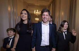 Últimas noticias de axel kicillof: La Curiosa Vida De La Esposa De Axel Kicillof Es Doctora En Letras Y Cinturon Negro En Taekwondo La 100