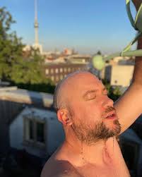 Nick Field (@nickfieldartist) • Instagram photos and videos