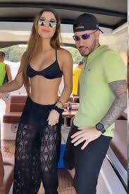 Sunday 2 may 2021 579: Mc Kevinho Tira Folga E Curte Dia Ao Lado Da Namorada Em Seu Novo Iate Bebe Esta Pronto Famosos Extra Online